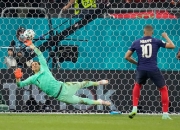 包含姆巴佩连续二十场比赛得分超过赛况扑朔迷离，切尔西挑战极限！的词条