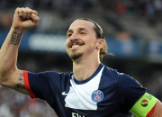 姆巴佩重返赛场，比赛局势复杂首场状态出色，加拿大队观众沸腾！上演精彩一战